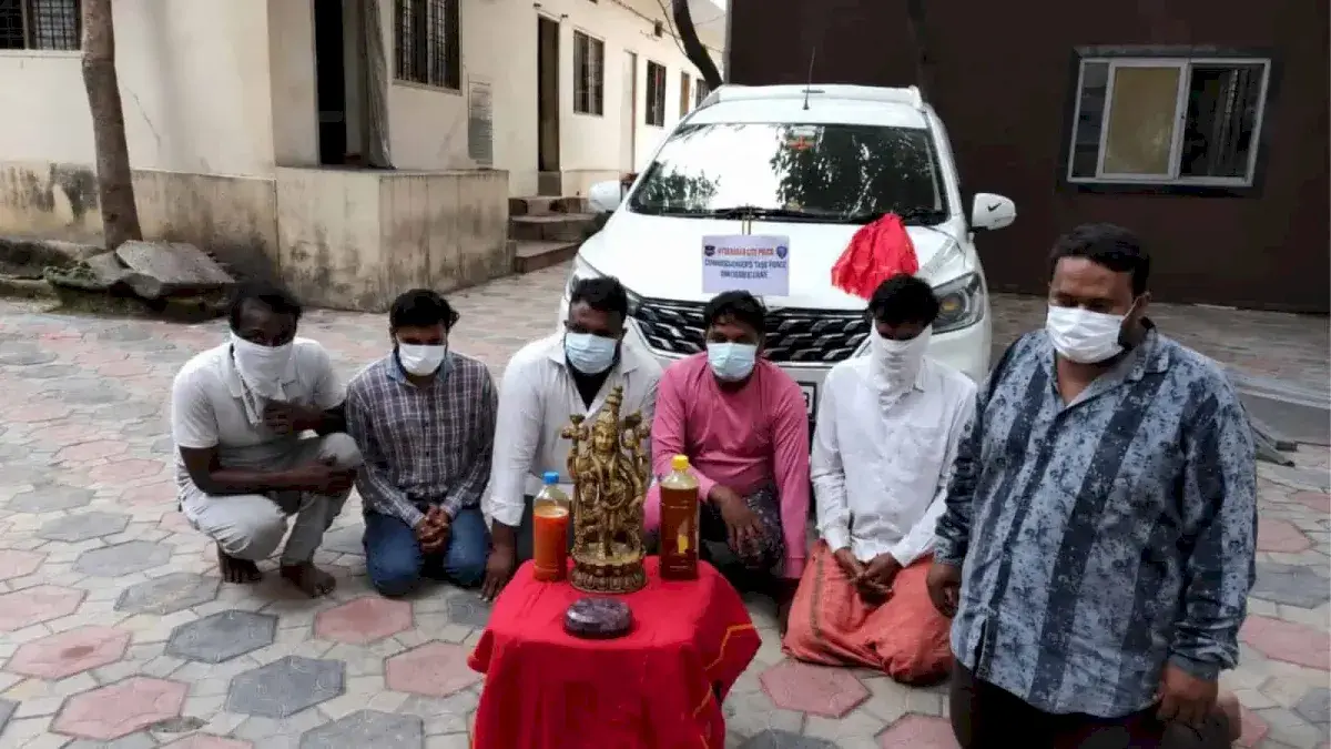 Six held in Hyderabad for selling fake idol, stone