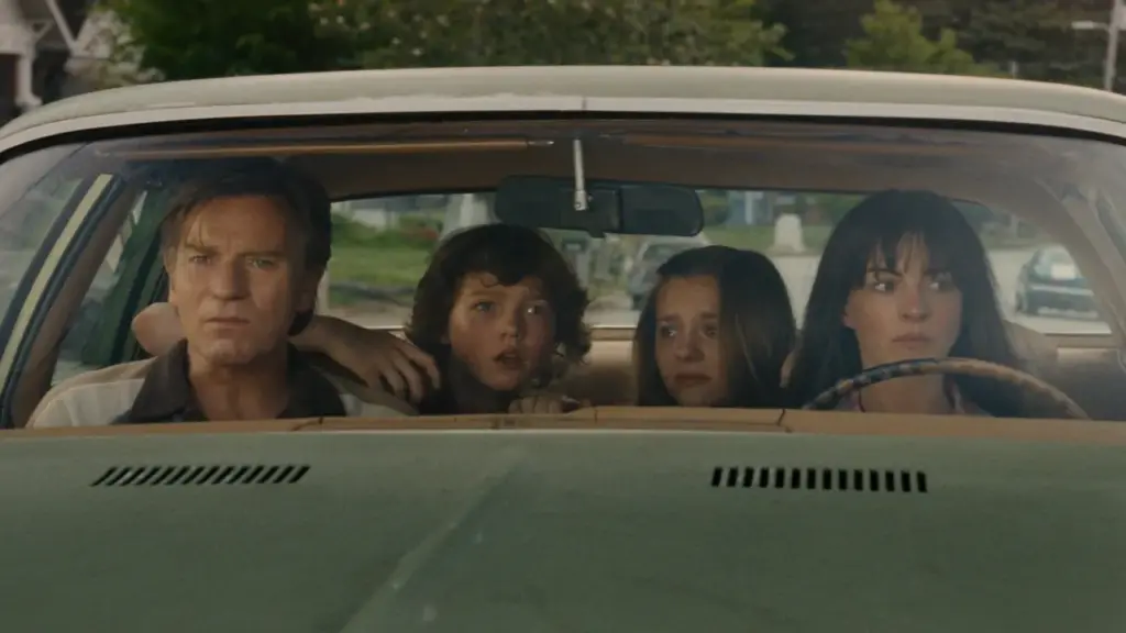 The End of Oak Street Gets 3/5: Hathaway, McGregor in Dinosaur Thriller
