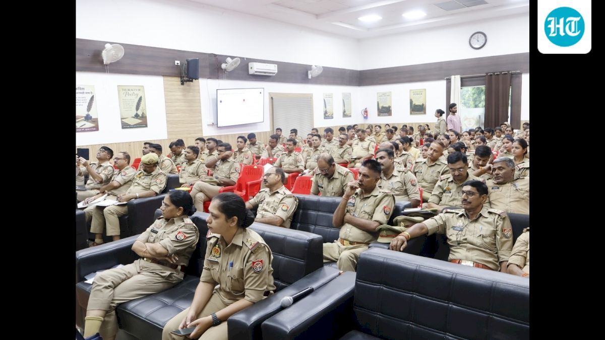 Lucknow police train 120 personnel on transgender rights