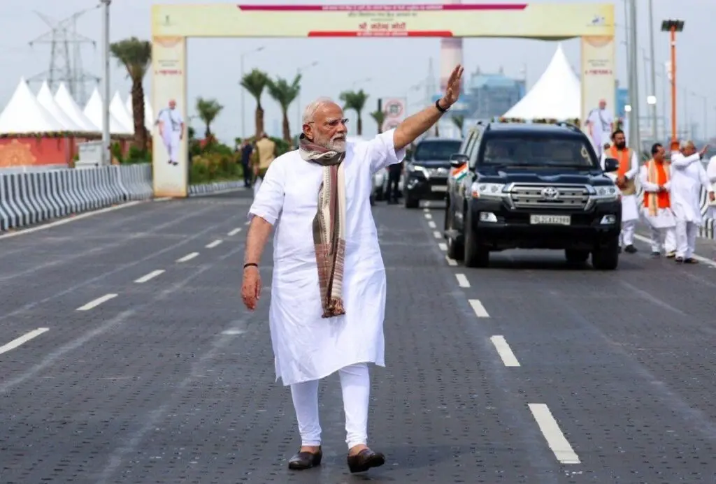 Modi says world sees India as bright spot of growth