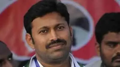 ED raids YSRCP MP Avinash Reddy premises in PMLA case