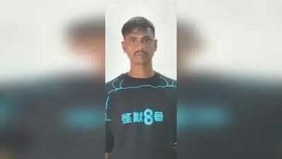 Man kicked off moving Mumbai local train, co-passenger arrested
