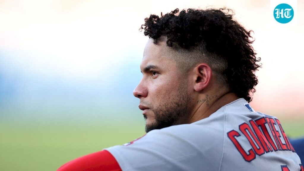Willson Contreras out against White Sox with illness