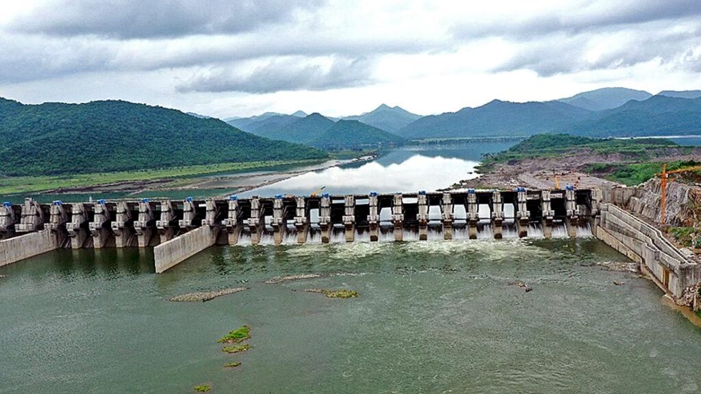 Kejriwal urges Centre to resolve Sutlej-Yamuna Link dispute