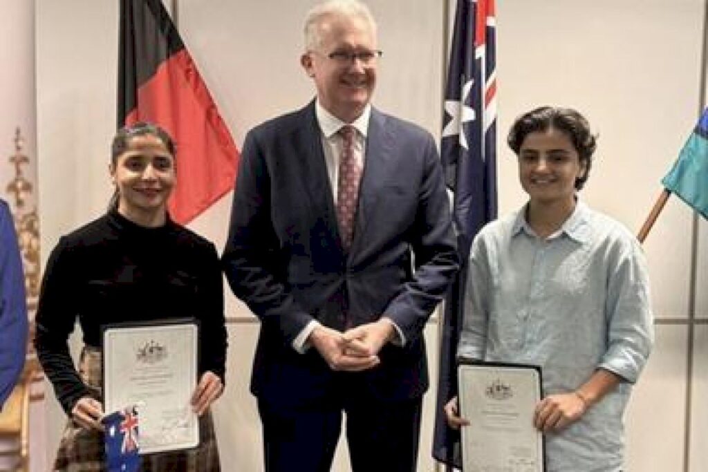 Iranian footballers granted Australian citizenship after seeking asylum