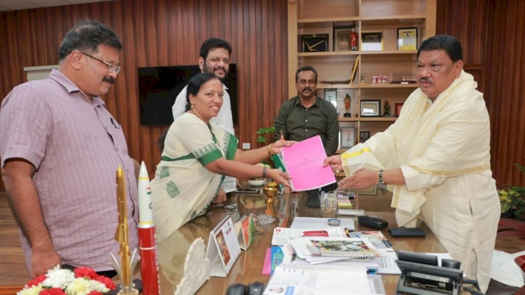 Kerala seeks higher tribal scholarship income ceiling from Centre