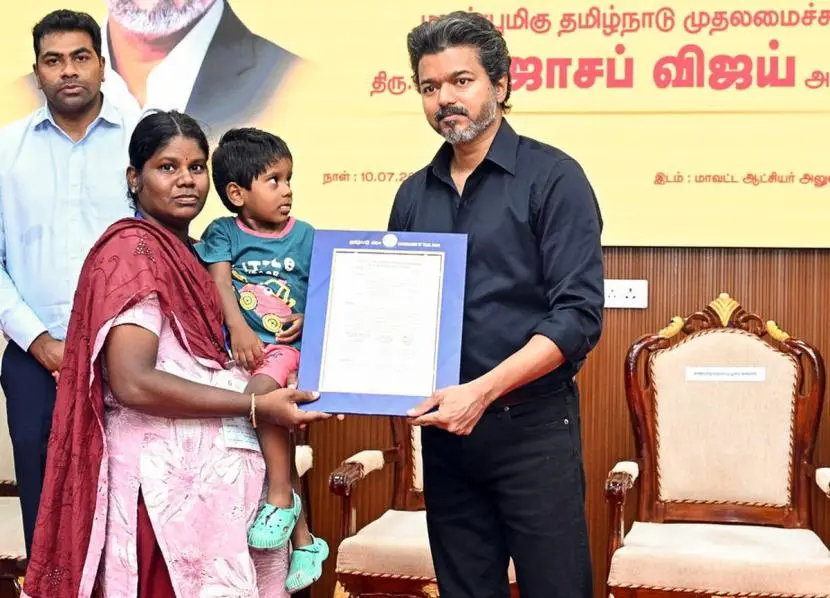 கரூர் நெரிசலில் உயிரிழந்தோர் குடும்பத்தினருக்கு அரசு வேலை: உயர்நீதிமன்ற உத்தரவுக்கு உச்சநீதிமன்றம் தடை
