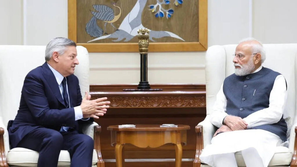 Sarandos Meets Modi and Indian Writers as Netflix Announces Initiative