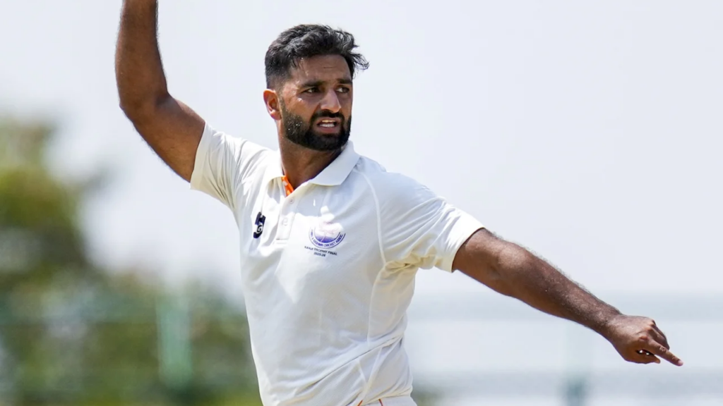 Jaffer slams Agarkar, Gambhir for Auqib Nabi's late Test call-up