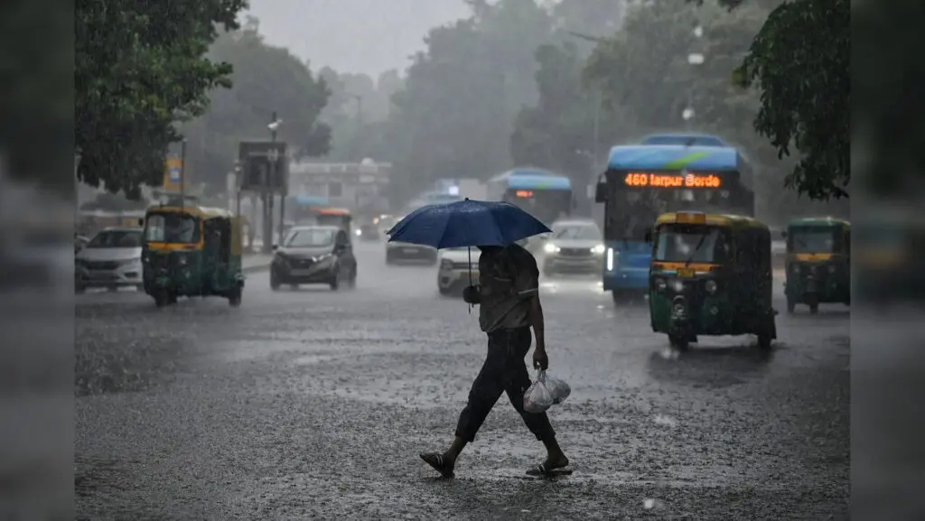 Delhi-NCR Waterlogged, Traffic Crippled as Rain Fury Continues