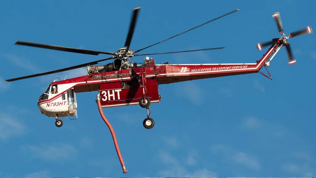 Skycrane helicopter crashes in Utah, two aboard; Oregon blaze kills bulldozer operator