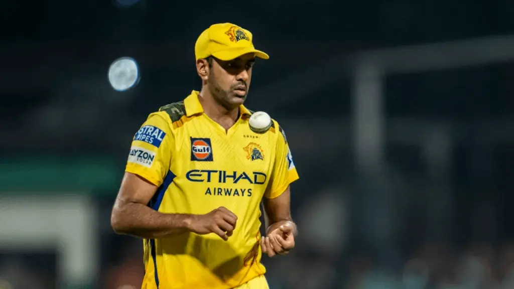 CSK Part Ways With Fleming, Ashwin Tips Morgan as New Coach