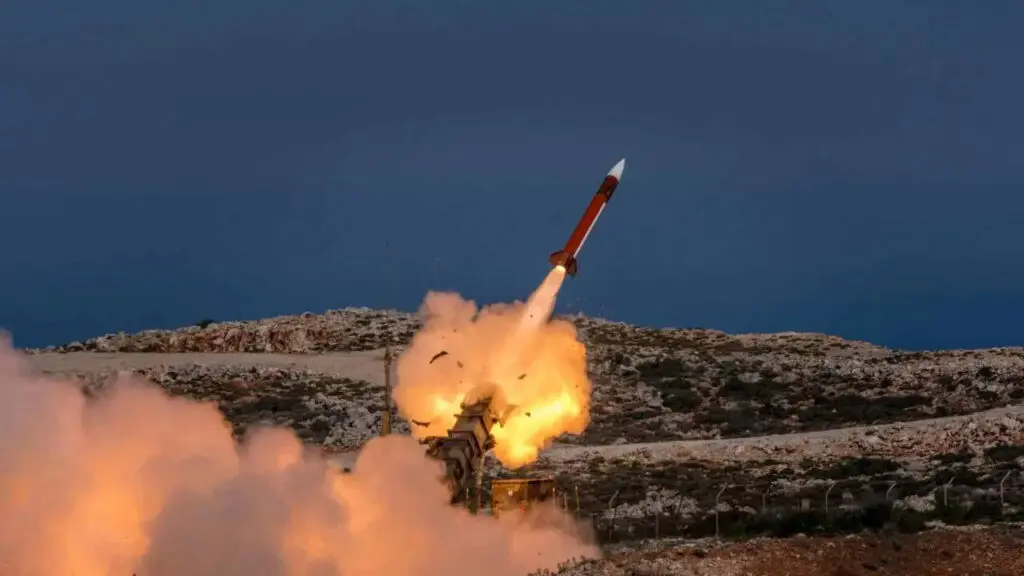 US firms rush to build cheaper missiles as Iran war drains stocks