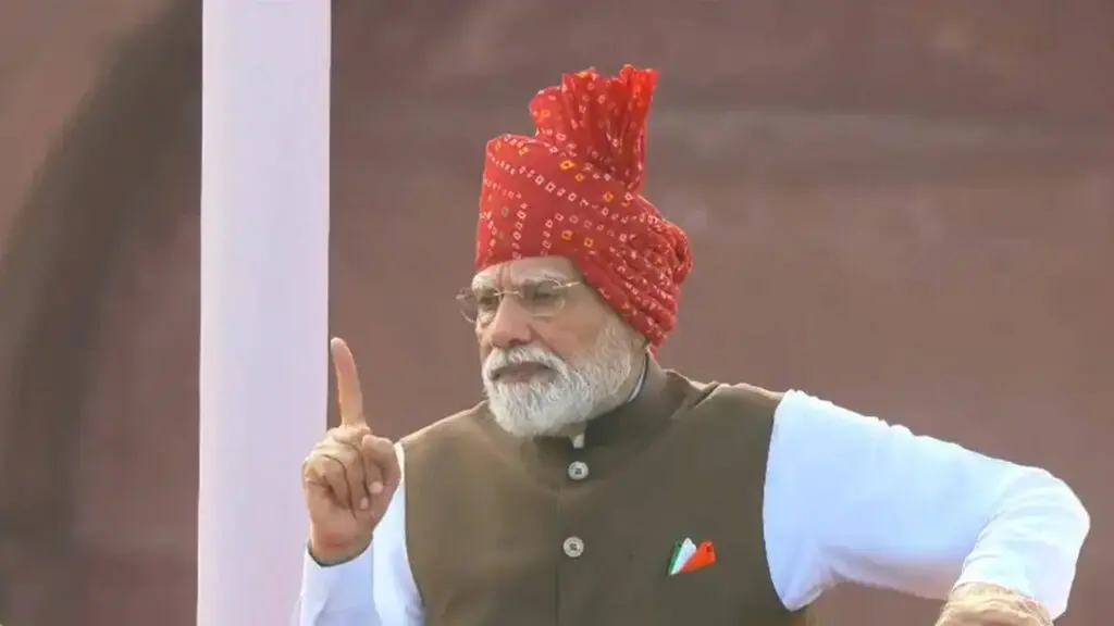 Modi calls for isolation of ‘dimaagi Naxals’ in Red Fort speech