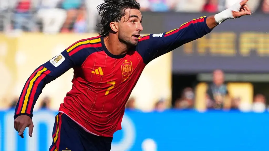PSG sign World Cup hero Ferran Torres from Barcelona