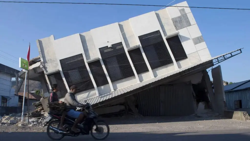 5.9 magnitude quake strikes Indonesia's Flores region