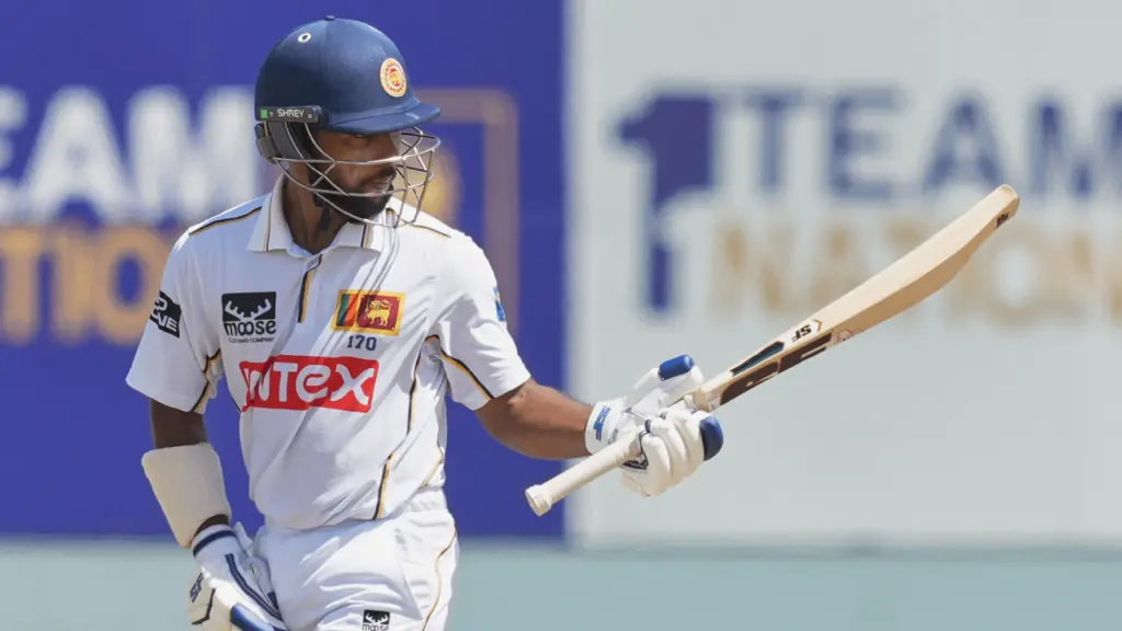 Dickwella extends unwanted record with 23rd Test fifty