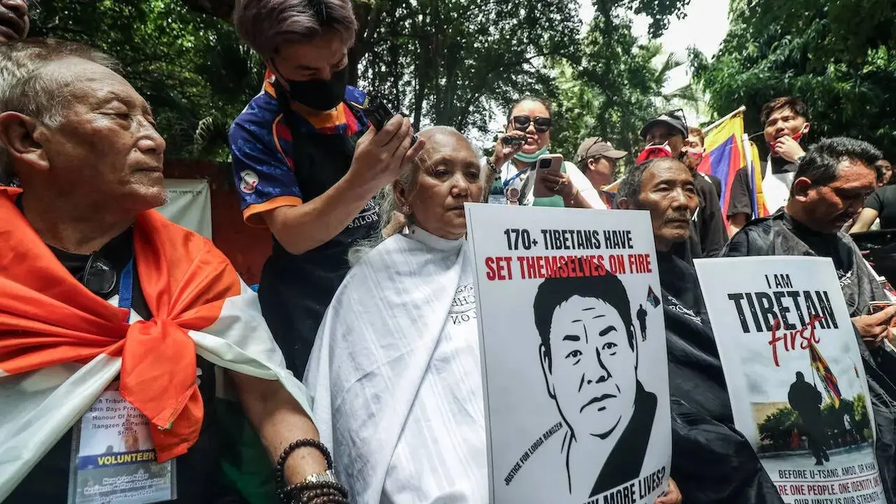 Tibetans in Delhi mark 49th day, urge UN action after self-immolation