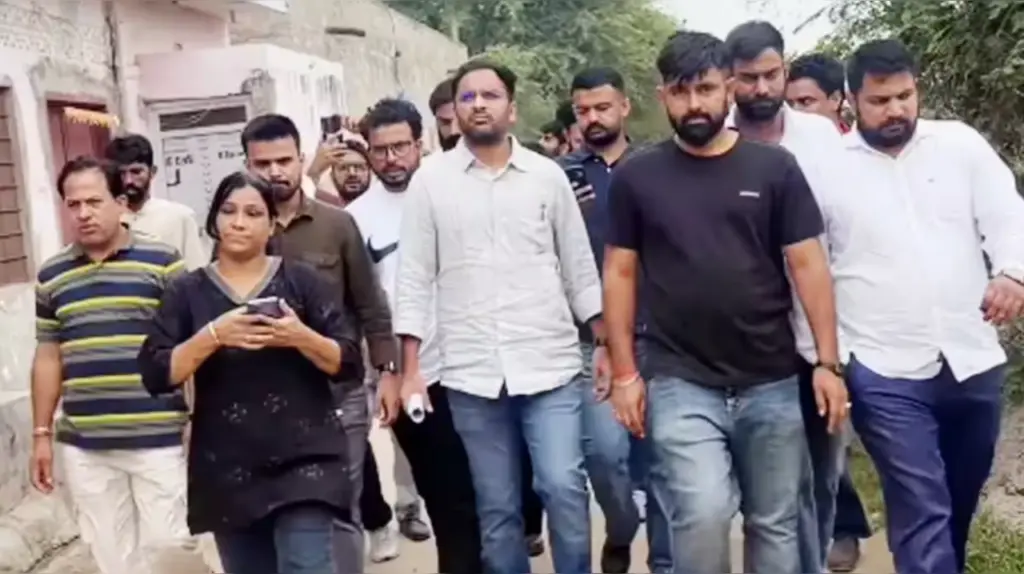 Police register FIRs against both CJP and villagers in Jaipur clash