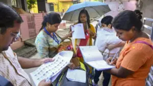 SC seeks ECI data on West Bengal SIR appeal pendency