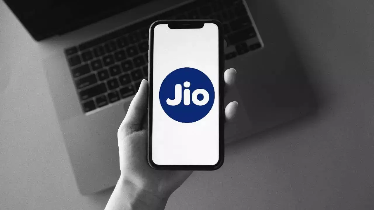Jio Platforms gets SEBI nod for Rs 37,700 crore IPO