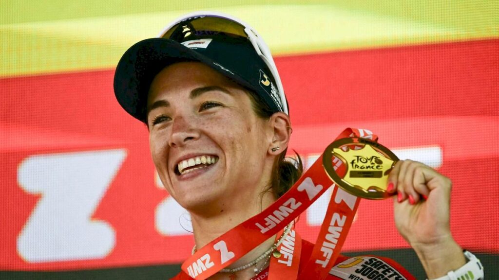 Kim Le Court wins Tour de France Femmes stage six