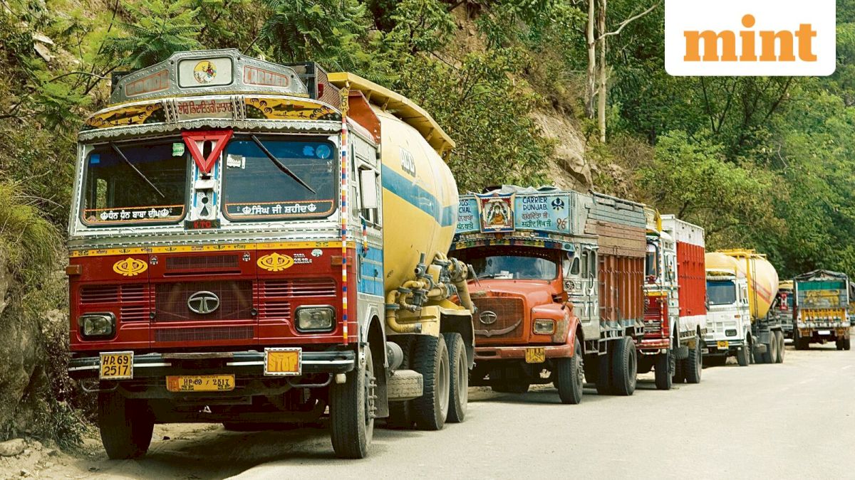 Centre Revives Talks on Stricter Truck Fuel-Efficiency Rules