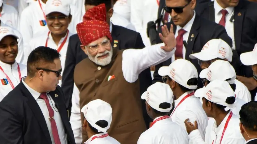 Modi calls for identifying, isolating 'Dimagi Naxals'