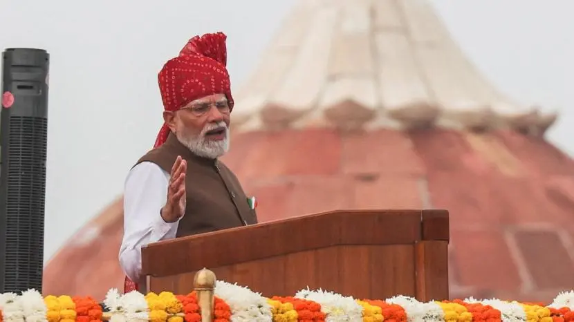 Modi sets target of six crore Lakhpati Didis