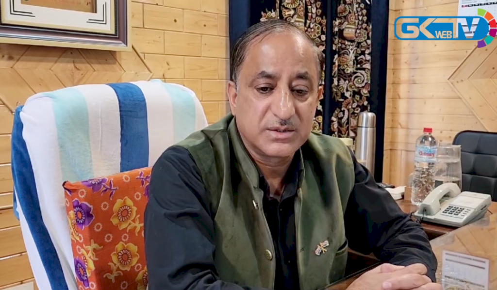 J&K Sericulture Department Reviews Cocoon Auctions, Scheme Progress