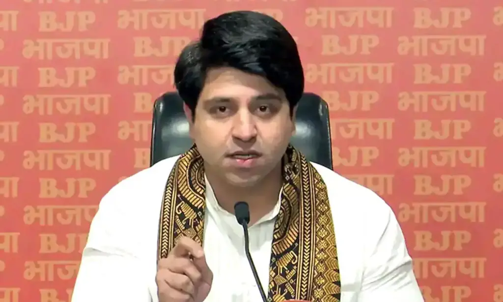 Shehzad Poonawalla quits BJP, cites personal reasons