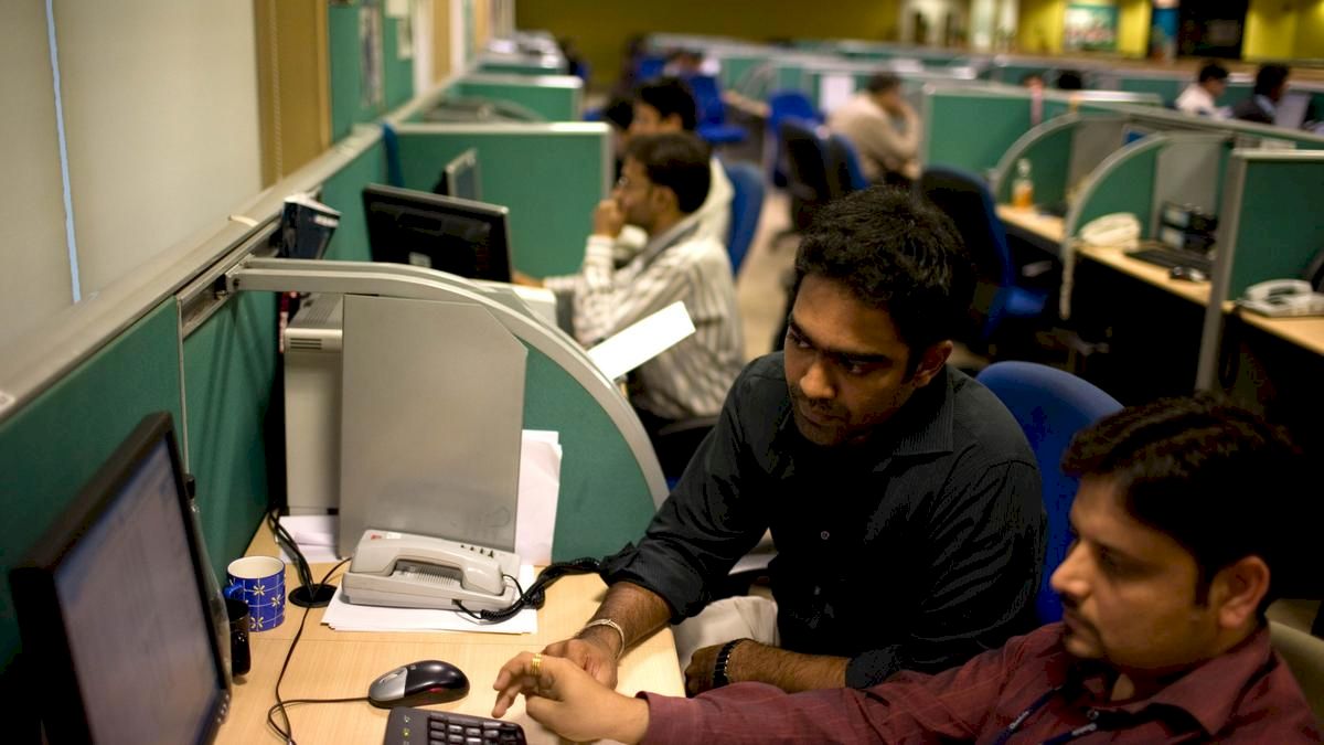india’s-services-sector-growth-hits-four-and-a-half-year-low-in-july-on-weak-demand:-pmi