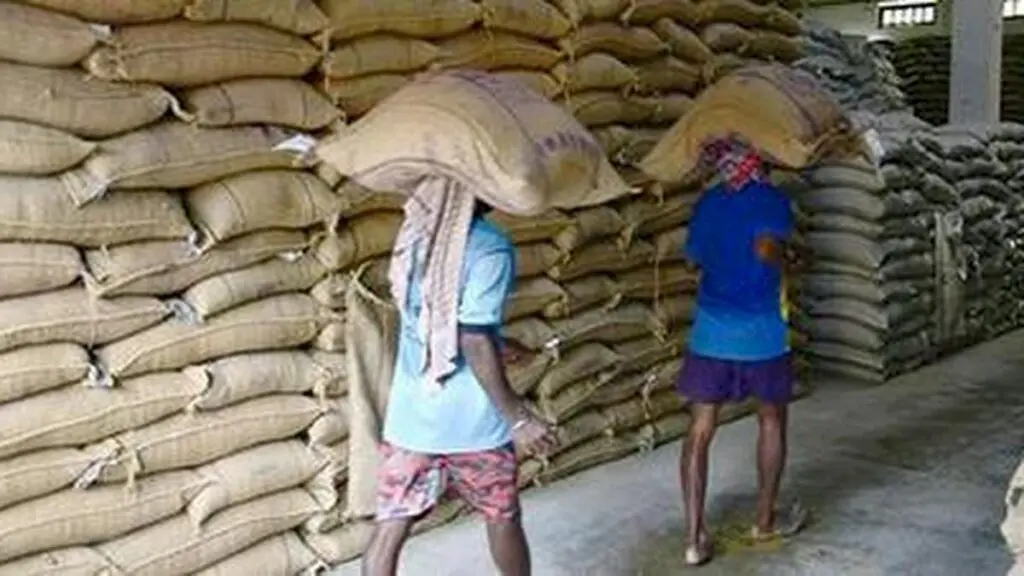 Bangladesh returns 11,500 tonnes of Indian rice over quality dispute