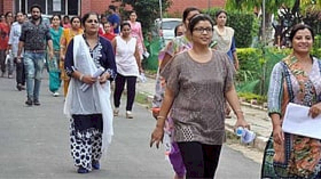 several-law-colleges-missing-from-maharashtra-llb-admission-portal,-students-raise-concerns