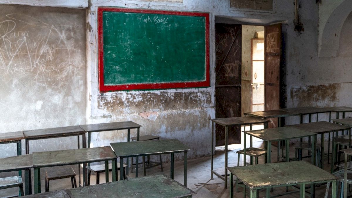 2,276 Bihar Government Schools Operate Without Their Own Buildings
