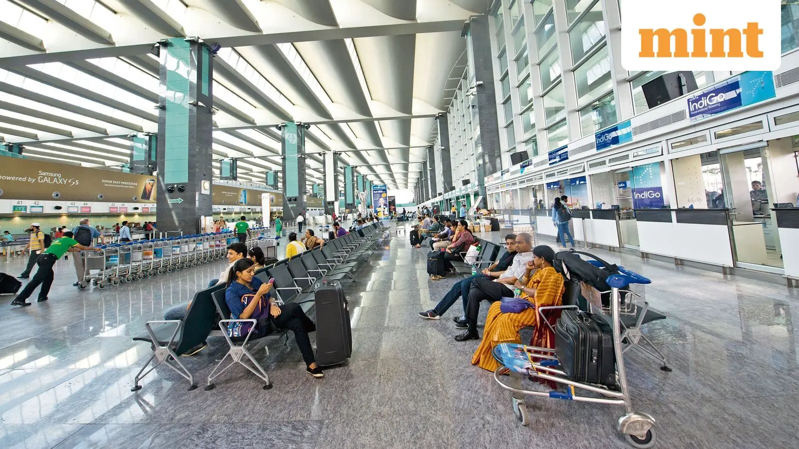 Bengaluru airport introduces arrival fee, cuts departure charges