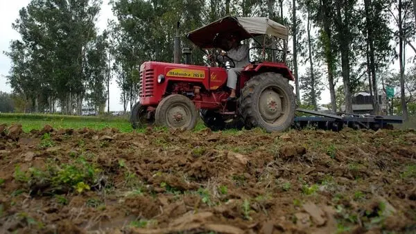 Centre asks banks to standardise contract-farming loans in 6-12 months