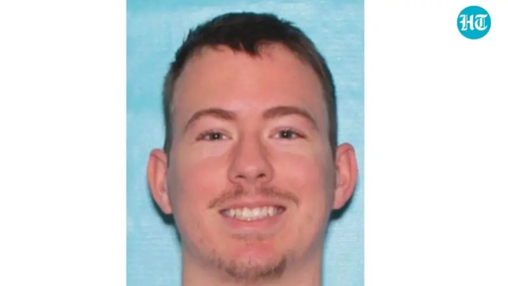 Arizona Police Search for Matthew Flores After Two Bodies Found