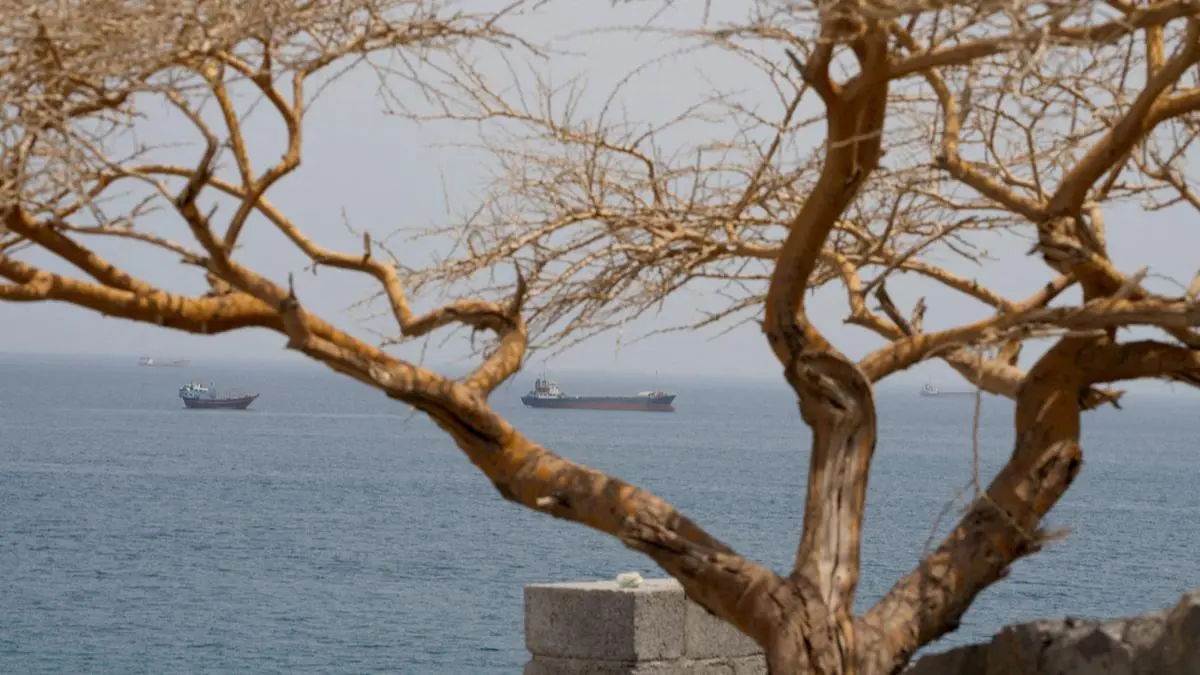 QatarEnergy issues tender to ship crude bypassing Strait of Hormuz