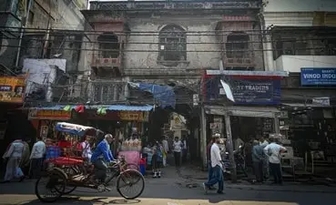 Four Lodhi-era tombs lie neglected in Delhi's Zamrudpur