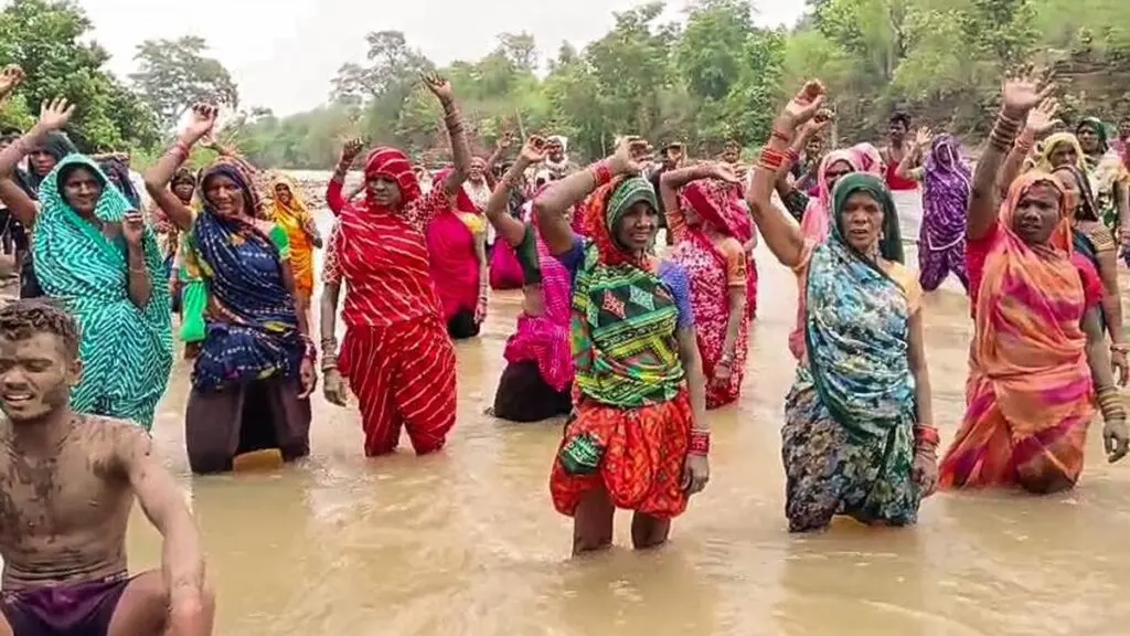 Adivasis in Bundelkhand resist displacement by Ken-Betwa dam