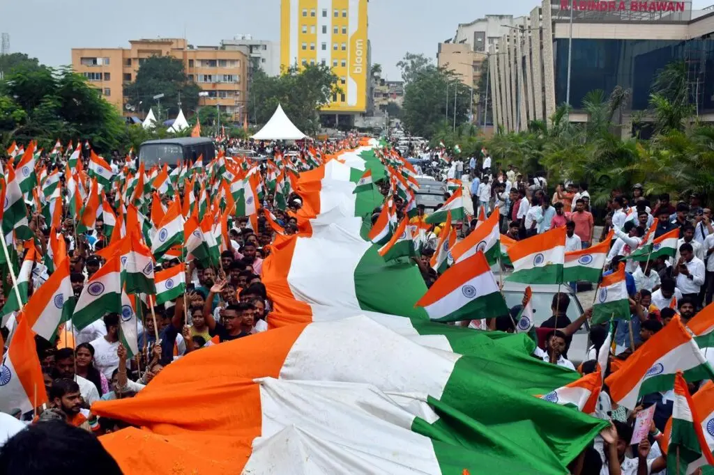 Jharkhand students demand Soren's resignation, Congress withdraw support