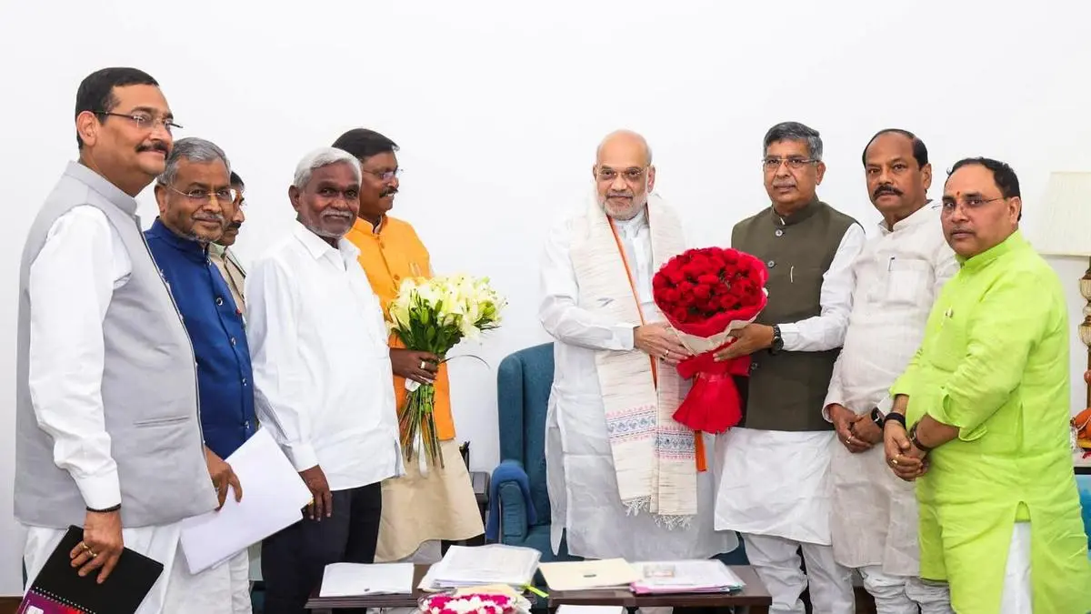 Jharkhand BJP meets Shah, students warn of fresh stir