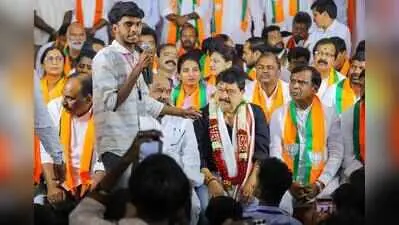 Telangana BJP chief starts two-day hunger strike over fee dues