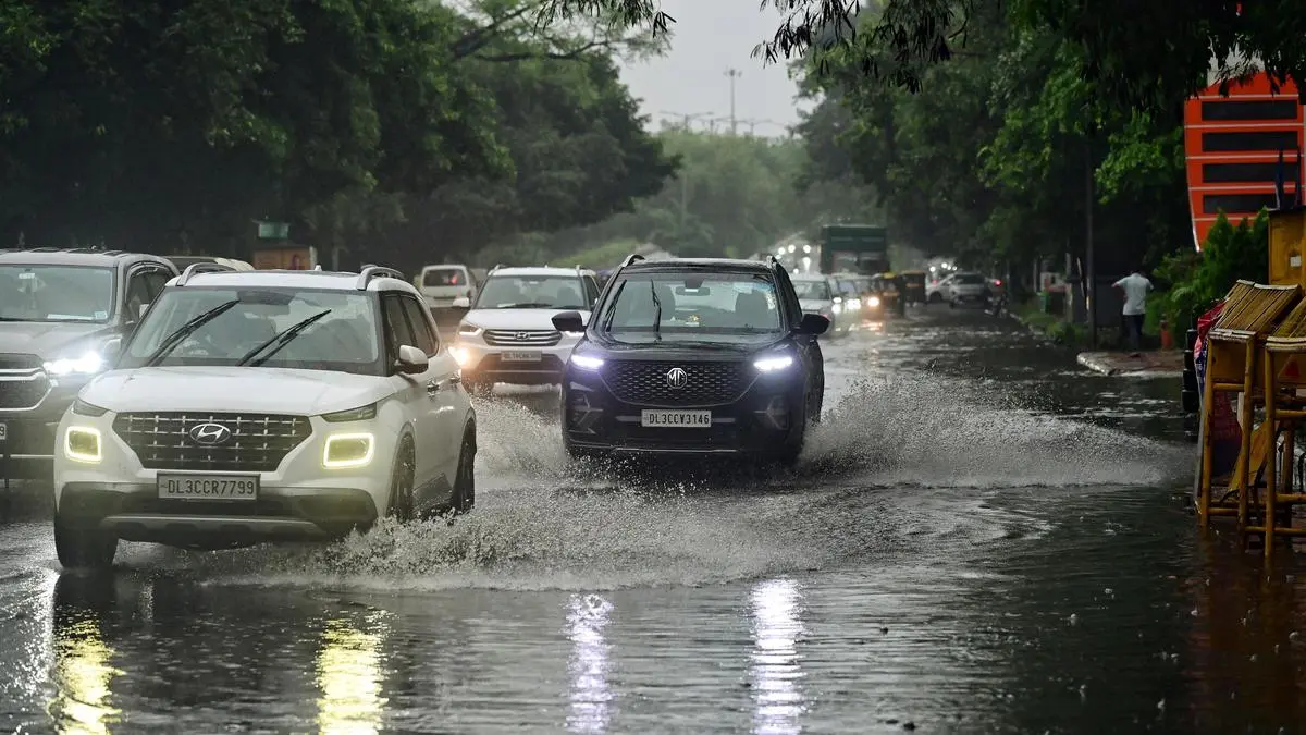 Heavy rain floods Delhi, diverts 15 flights, snarls traffic