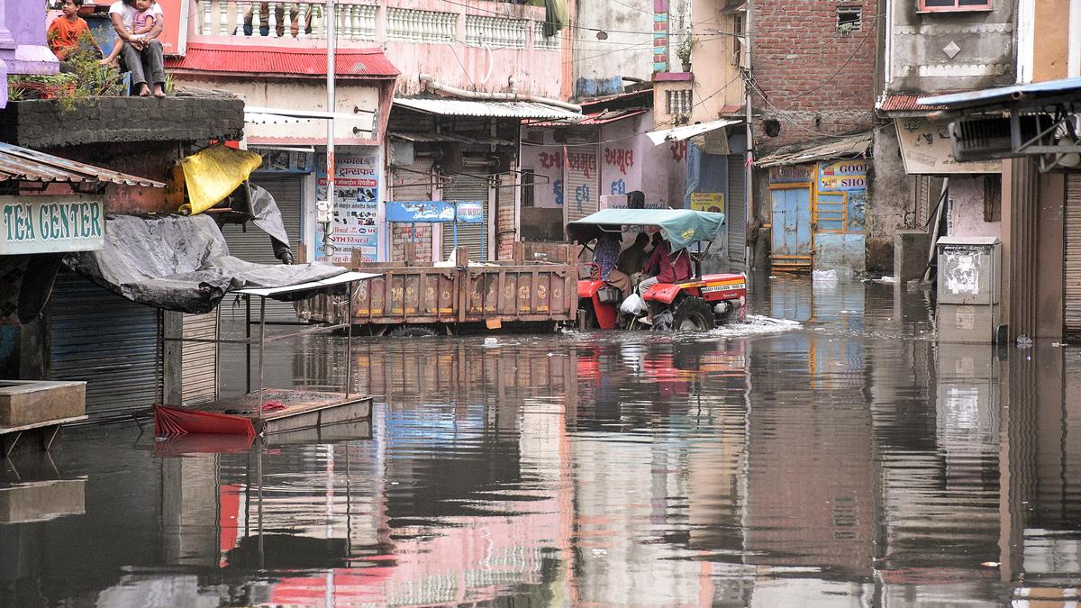 Gujarat sets up 6,868 medical camps and 18,000 surveillance teams after floods