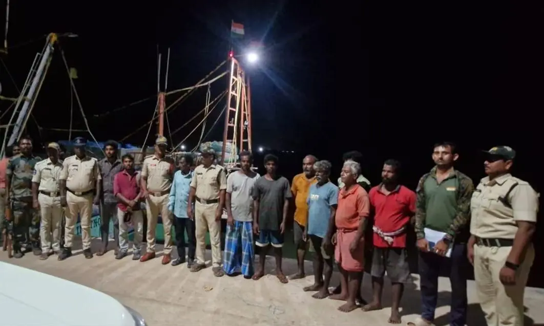 Tamil Nadu fishing boat seized off Andhra coast