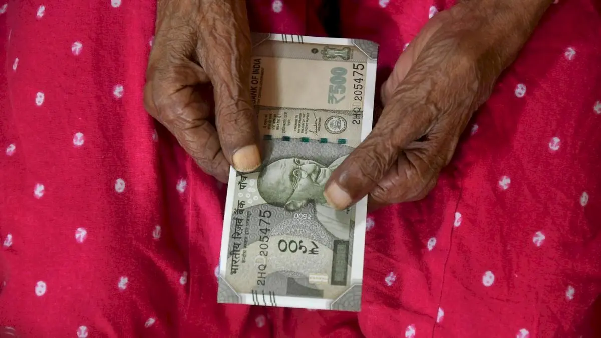 Kerala UDF halts doorstep pension delivery, faces opposition flak