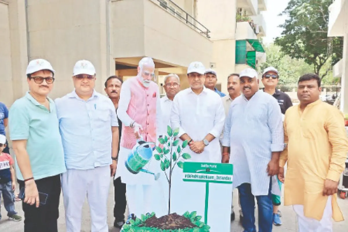 NDMC holds 25th Sunday plantation drive under 'Ek Ped Maa Ke Naam'