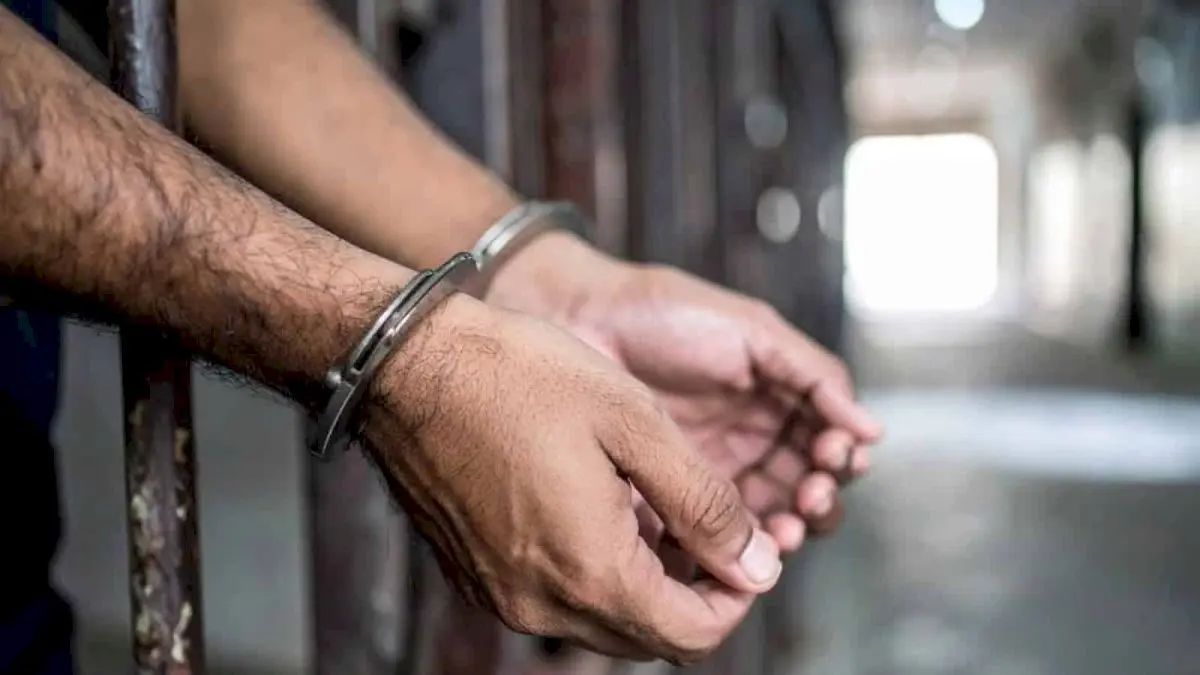 Konark Express passenger held with 18 kg ganja in Hyderabad